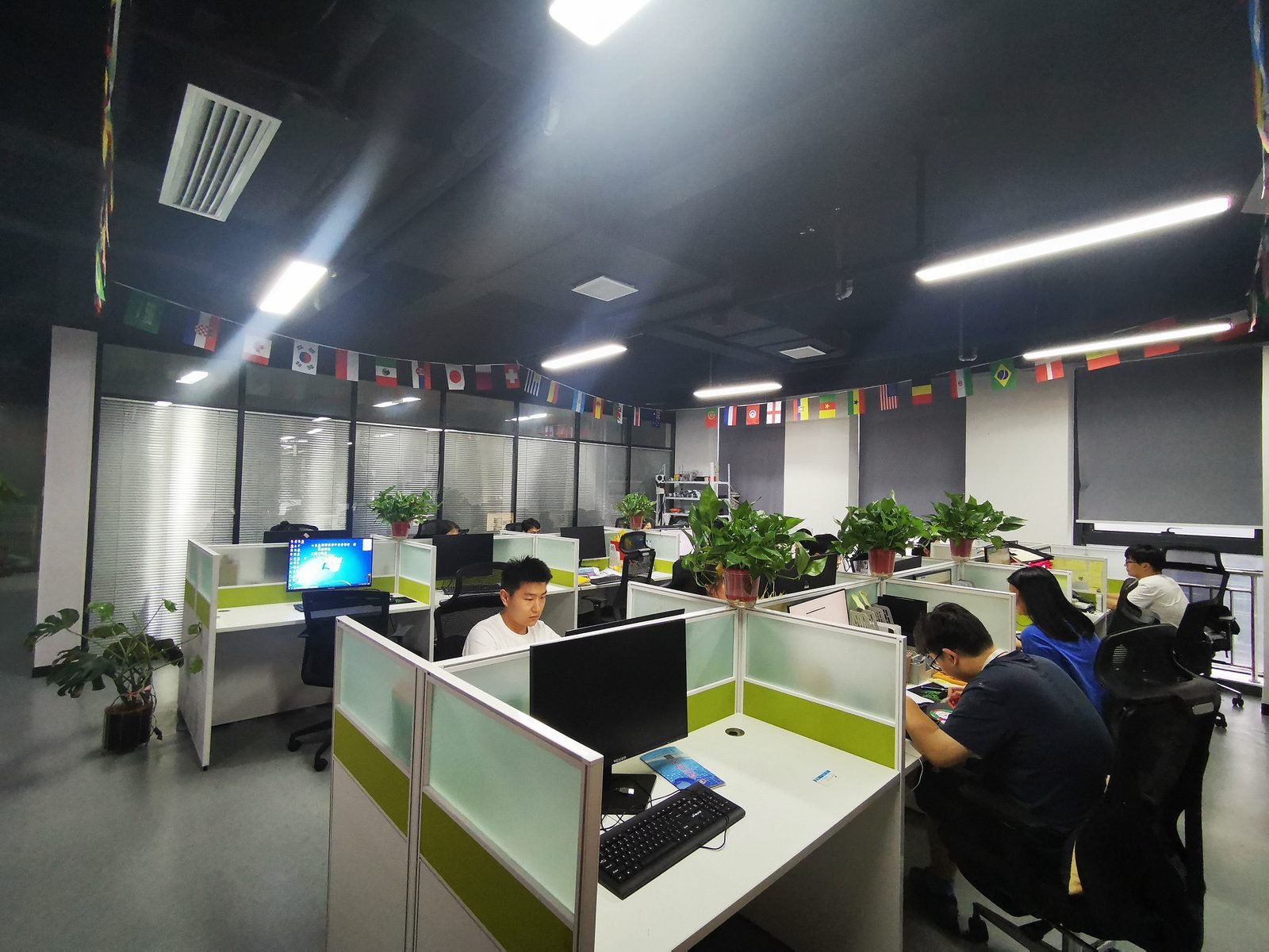 Export office, international team